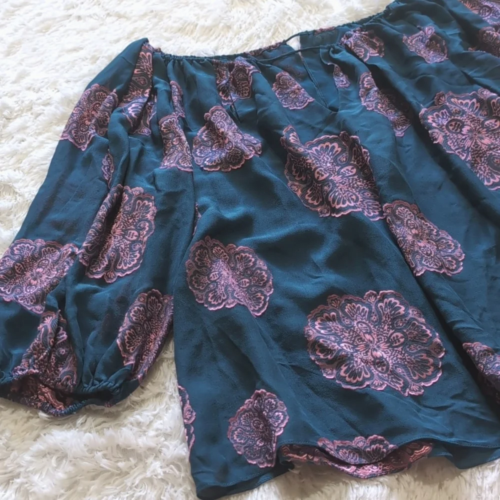 Trina Turk Teal & Pink Saloni Silk Puff Sleeve Top - Picture 6 of 12